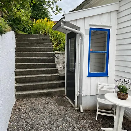 Lite Hus Med Egen Inngang - Sentral Beliggenhet Haugesund Exterior photo